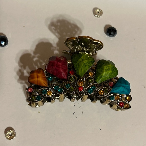 Flower gem metal claw hair clip - Picture 2 of 3